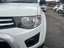 2014 Mitsubishi Triton GLX MN MY15 4X4 Dual Range White