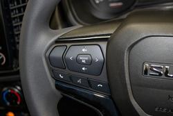 2025 Isuzu D-MAX X-RIDER