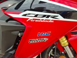 2017 Honda CBR1000RR (FIREBLADE) Red
