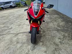 2017 Honda CBR1000RR (FIREBLADE) Red