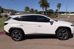 2023 Hyundai Tucson Highlander NX4.V2 MY23 White Cream