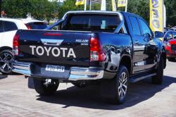 2018 Toyota Hilux SR5