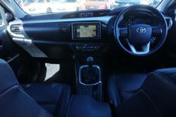 2018 Toyota Hilux SR5