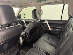 2021 Toyota Landcruiser Prado Kakadu GDJ150R 4X4 Dual Range Glacier White