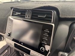 2021 Toyota Landcruiser Prado Kakadu GDJ150R 4X4 Dual Range Glacier White