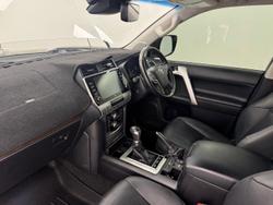 2021 Toyota Landcruiser Prado Kakadu GDJ150R 4X4 Dual Range Glacier White