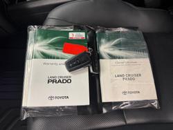 2021 Toyota Landcruiser Prado Kakadu GDJ150R 4X4 Dual Range Glacier White