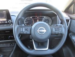 2025 Nissan X-TRAIL ST