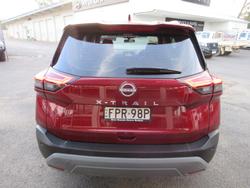 2025 Nissan X-TRAIL ST