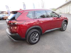 2025 Nissan X-TRAIL ST