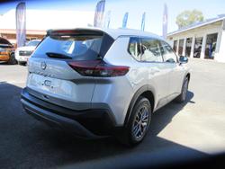 2025 Nissan X-TRAIL ST