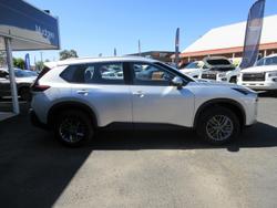 2025 Nissan X-TRAIL ST