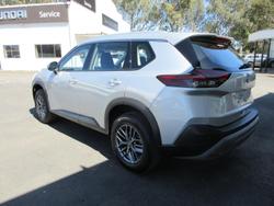 2025 Nissan X-TRAIL ST