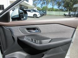 2025 Nissan X-TRAIL ST