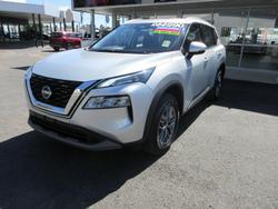 2025 Nissan X-TRAIL ST