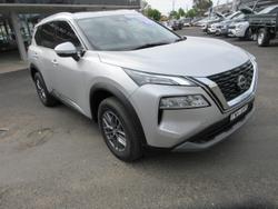 2025 Nissan X-TRAIL ST