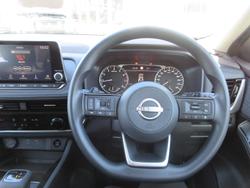 2025 Nissan X-TRAIL ST