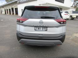 2025 Nissan X-TRAIL ST