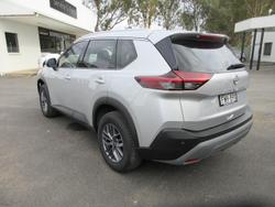 2025 Nissan X-TRAIL ST