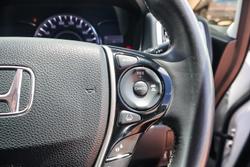 2017 Honda Odyssey VTi-L