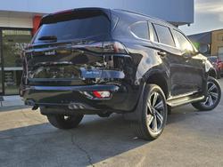 2025 Isuzu MU-X LS-T