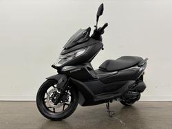2025 CFMOTO 2025 Cf Moto 150CC 150 SC Scooter Gem Black