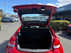 2017 Hyundai Veloster SR Turbo