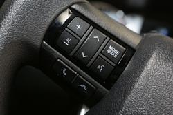 2025 Toyota Hilux SR