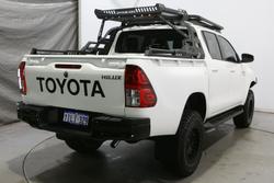 2025 Toyota Hilux SR