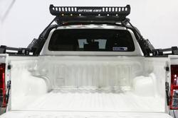 2025 Toyota Hilux SR
