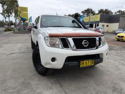 2010 NISSAN NAVARA ST-X (4x4)