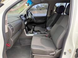 2010 NISSAN NAVARA ST-X (4x4)