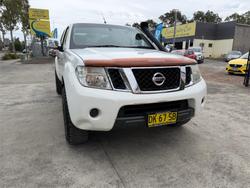 2010 NISSAN NAVARA ST-X (4x4)