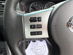 2010 NISSAN NAVARA ST-X (4x4)