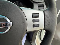 2010 NISSAN NAVARA ST-X (4x4)