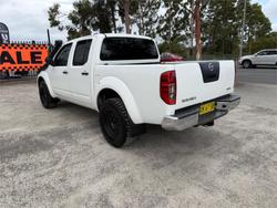 2010 NISSAN NAVARA ST-X (4x4)