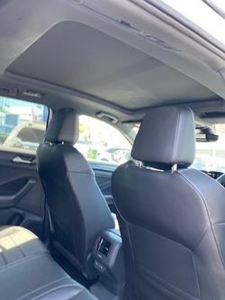 2025 Volkswagen T-Roc 140TSI R-Line