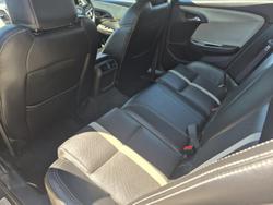 2016 Holden Calais VF Series II MY16 Heron White