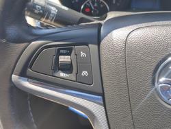 2016 Holden Calais VF Series II MY16 Heron White