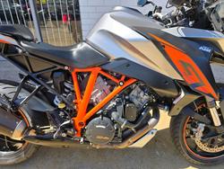 2017 Ktm 1290 SUPER DUKE GT silver