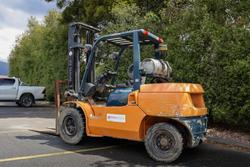 2008 Toyota 4T Forklift Orange