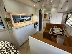 2025 Urban Caravans Tourer 18'9