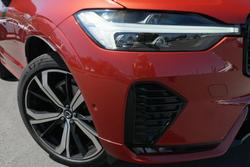 2022 Volvo XC60 B6 R-Design