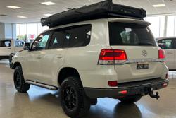 2017 Toyota Landcruiser VX