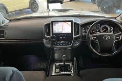 2017 Toyota Landcruiser VX