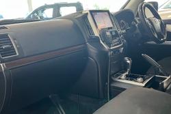 2017 Toyota Landcruiser VX