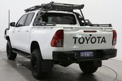 2025 Toyota Hilux SR
