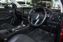 2024 Isuzu MU-X LS-T