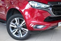 2024 Isuzu MU-X LS-T