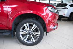 2024 Isuzu MU-X LS-T